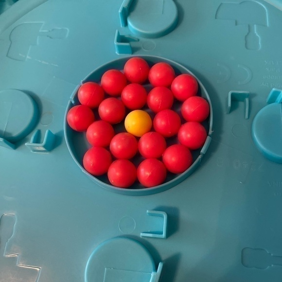 Hungry hungry hippo game - Picture 8 of 12